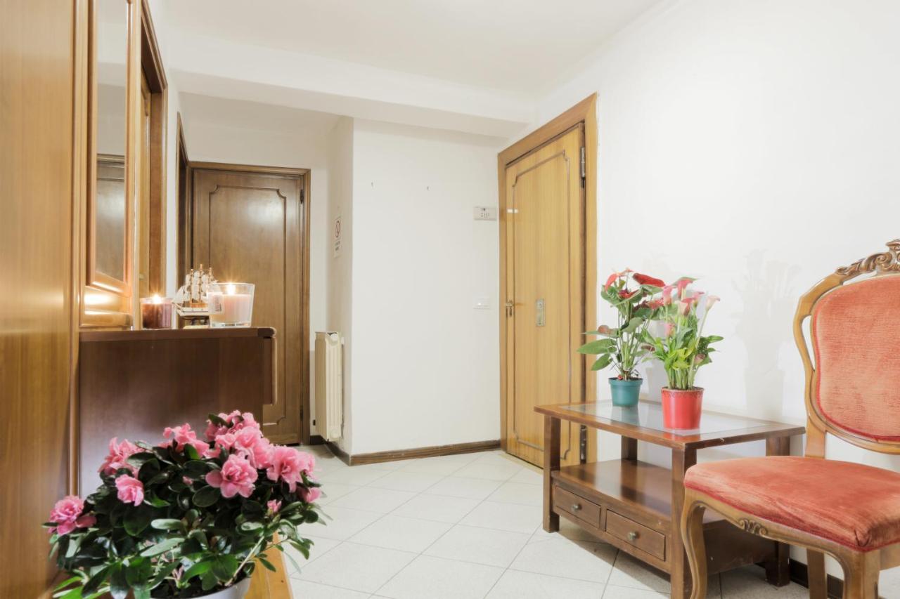 Santa Croce Guest House Венеция Экстерьер фото